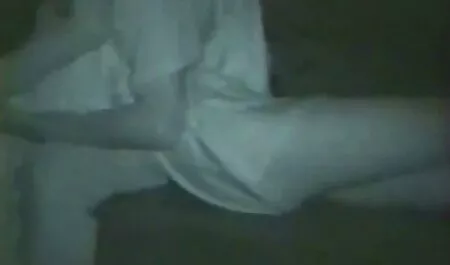 العمل مع صب جنس مترجمة الذكور.