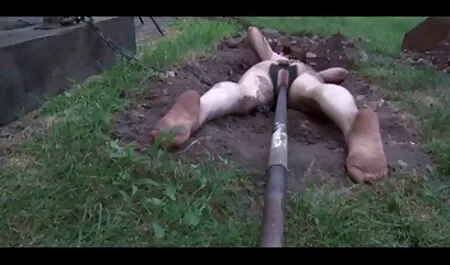 امرأة تعلم الشابة وتمتد الجسم. افلام سكس مترجم امهات