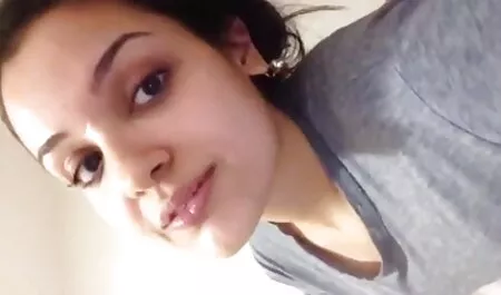الأم افلام سكس اجنبى مترجم وابنتها.