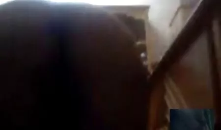 ترك لها الذهاب ويعطيها اللسان. افلام سكس مترجم امهات