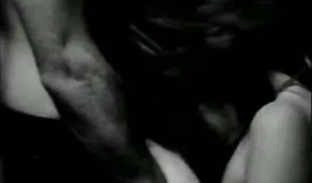 تحميص كبيرة صديقة. افلام سكس ايطالي مترجمه