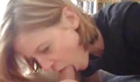امرأة افلام سكس فرنسيه مترجمه عربي صينية ذات عيون منتفخة.