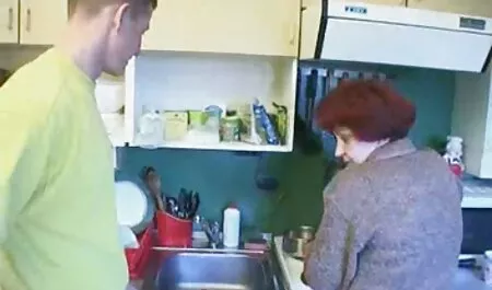 ضرطة امرأة افلام سكس مترجم 2019 على الأريكة.