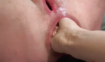 المرأة أنها سوف تكون مشدود من السرطان. مواقع افلام سكس مترجم عربي