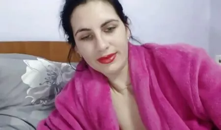 غريب قصص جنس مترجمه طالب.