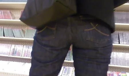 الفتاة لديها العلم مع رجل أصلع في النوم. مواقع افلام سكس مترجم