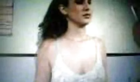 الطالب افلام سكس أجنبية مترجم المعلم على الطاولة.
