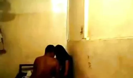 امرأة تثير زوجها وتحتاج إلى الحرارة منه. أحدث افلام سكس مترجم